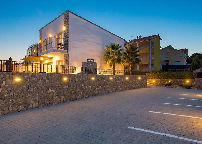 3 Bedroom In Prázdninový dům Kornić