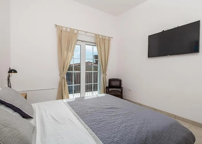 3 Bedroom In * Kornić