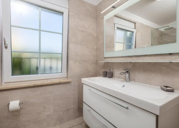 3 Bedroom In *