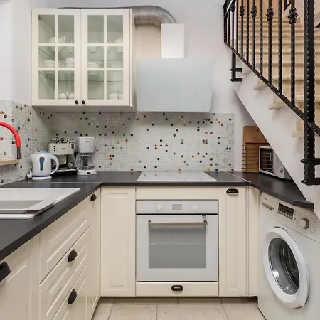 Holiday home Lovely In With Kitchen