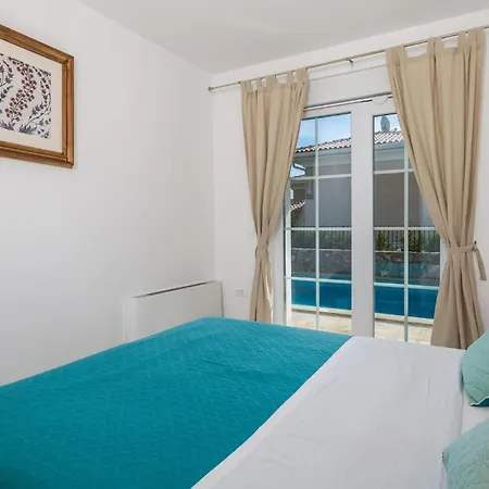 Lovely In With Kitchen Holiday home Kornic