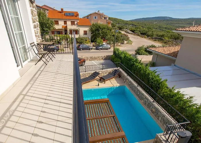 3 Bedroom In * Kornić